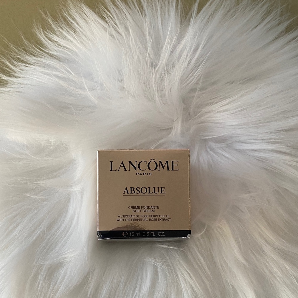 Lancome Absolue Soft Cream -  new in box / 15 ml / 0.5 Fl oz - Picture 2 of 6
